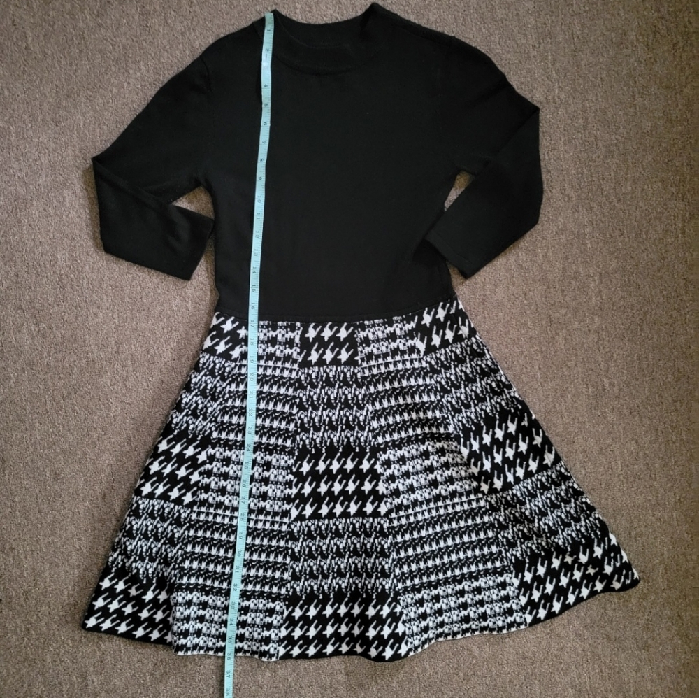 BCX Black & White Sweater Dress Size M Houndstooth pattern Blend - Picture 3 of 9